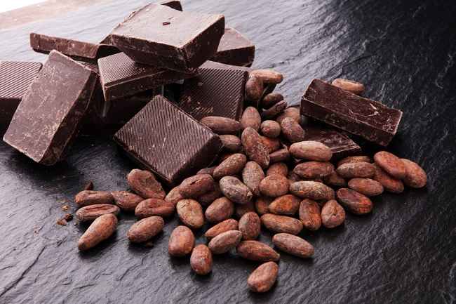 Efek Konsumsi Dark Chocolate dan Kacang Almond Terhadap Jantung