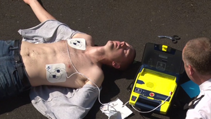 Henti Jantung dan Penggunaan AED (Automated External Defibrillator)